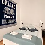 Little Americas California * Βουδαπέστη